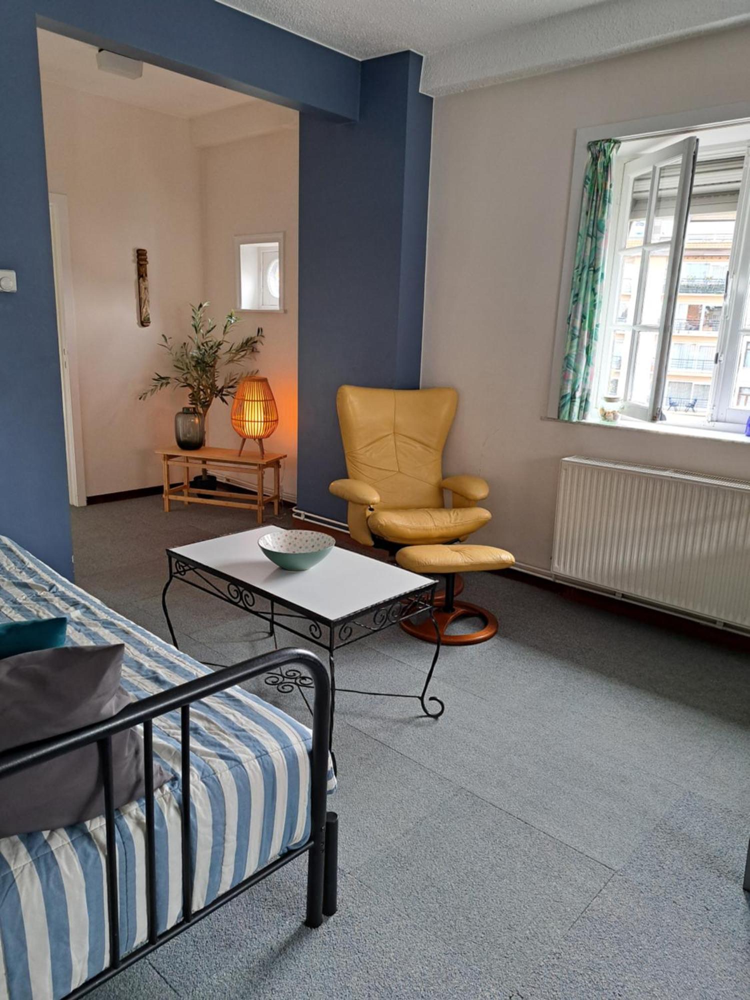 Apartment Descamps บลังเคนเบอร์เก ภายนอก รูปภาพ